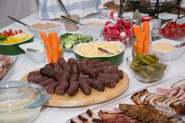 boudin noir en tranche sur la table