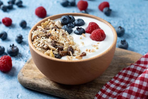 flocons d'avoine dans un bol petit déjeuner